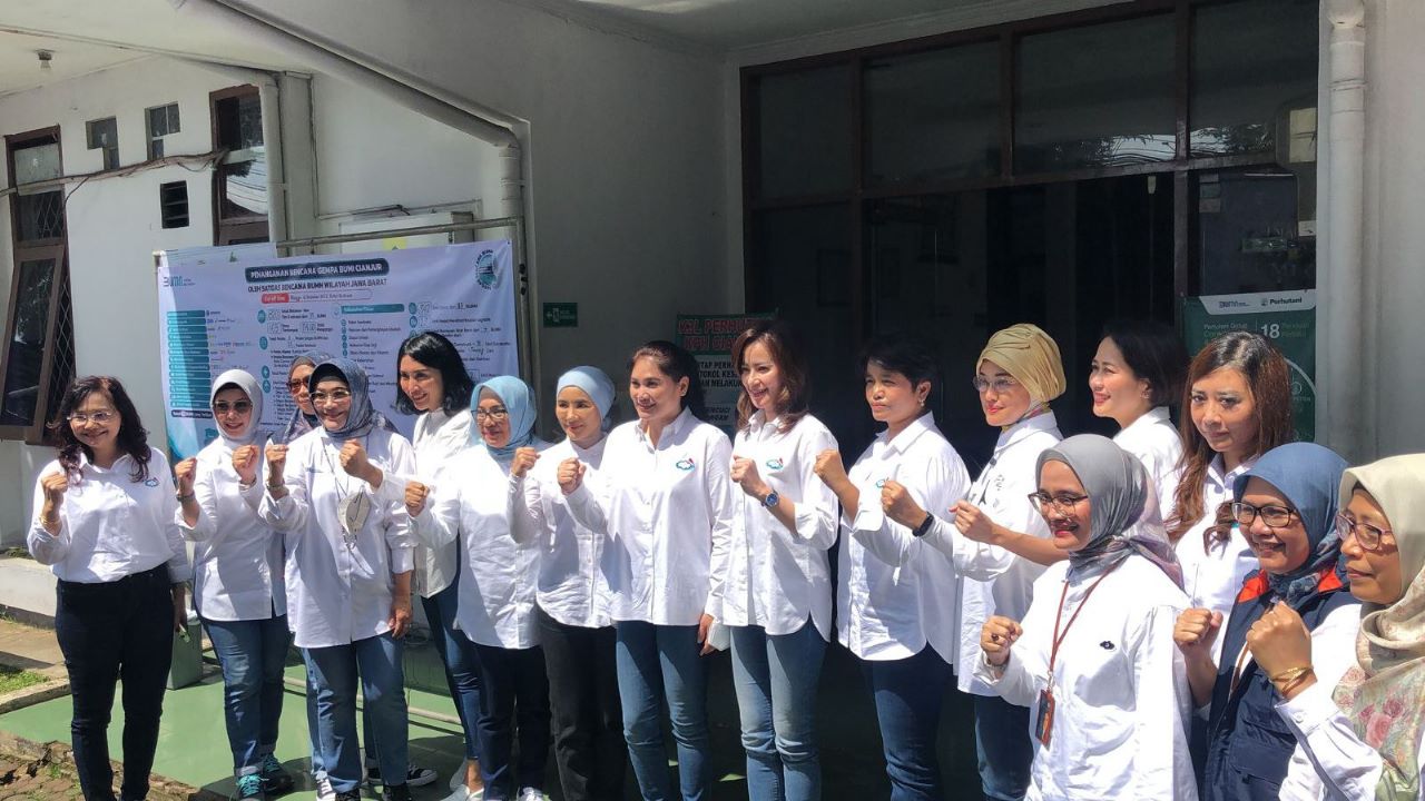 Kawal Elizabeth Thohir, Srikandi DAHANA Kunjungi Korban Gempa Cianjur
