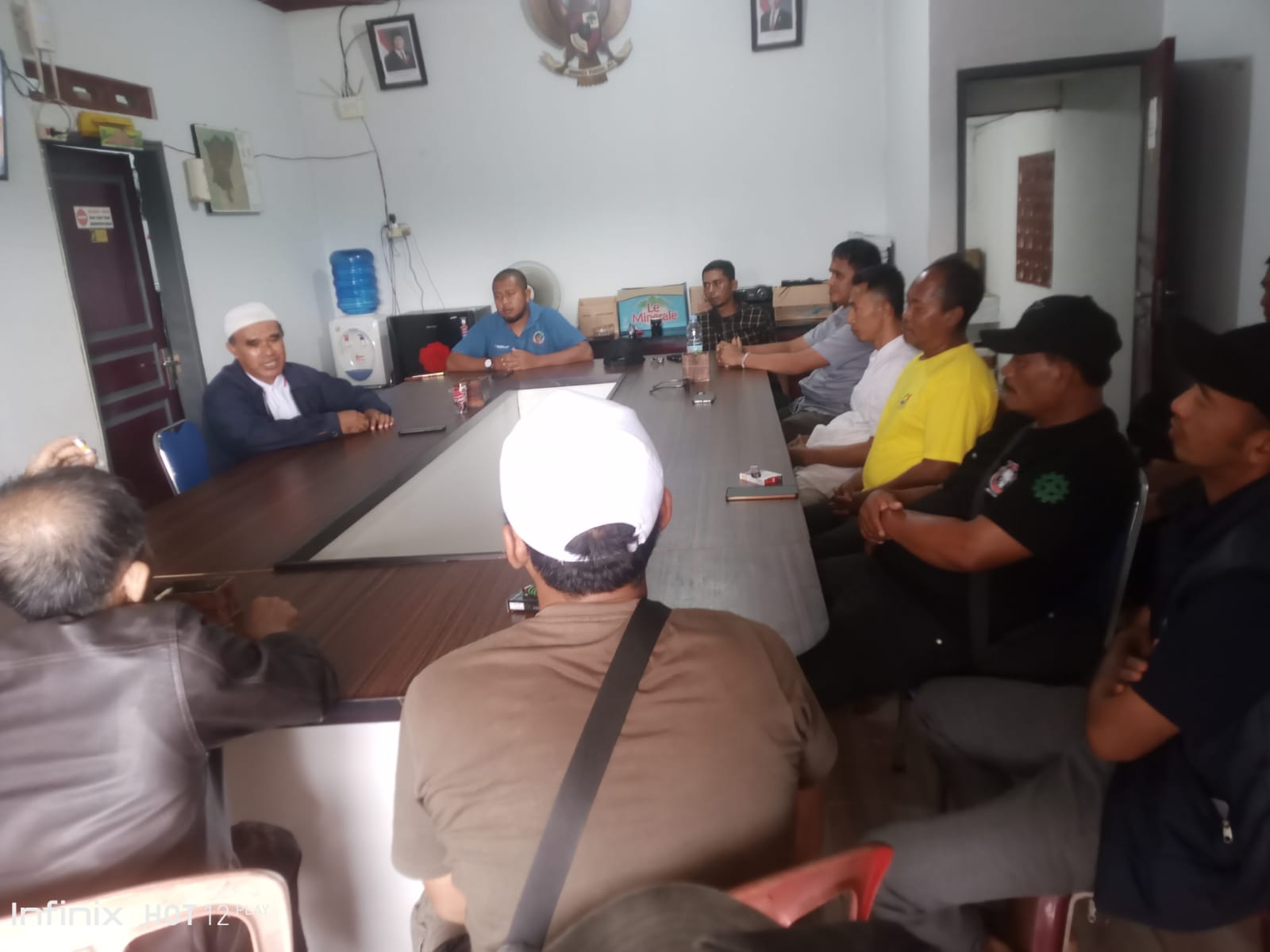 Kedepankan Transparansi,Pengelola Hibah dan Tokoh Masyarakat Gandasoli Luruskan Informasi Melalui Musyawarah Sehat