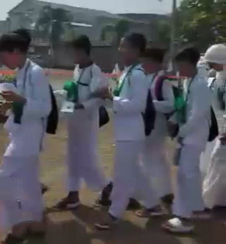 Kegiatan Peragaan Manasik Haji MDTA Kelas VI ( Enam ) DPC FKDT Kota Tasikmalaya 2025