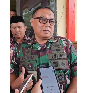 Kesalahpahaman Berujung Bentrokan,Oknum TNI dan Polri Adu Jotos di Muna