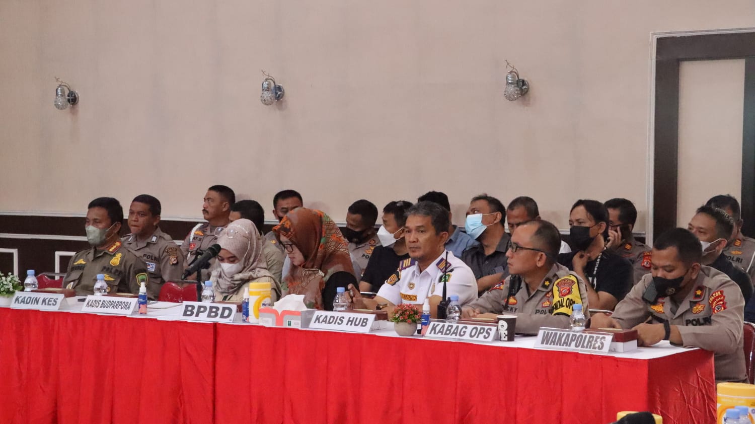 Kesiapan Pam Natal 2022 dan Tahun Baru 2023, Kapolres dan Forkompimda hadiri  Rakor Lintas Sektoral di Aula Patriatama