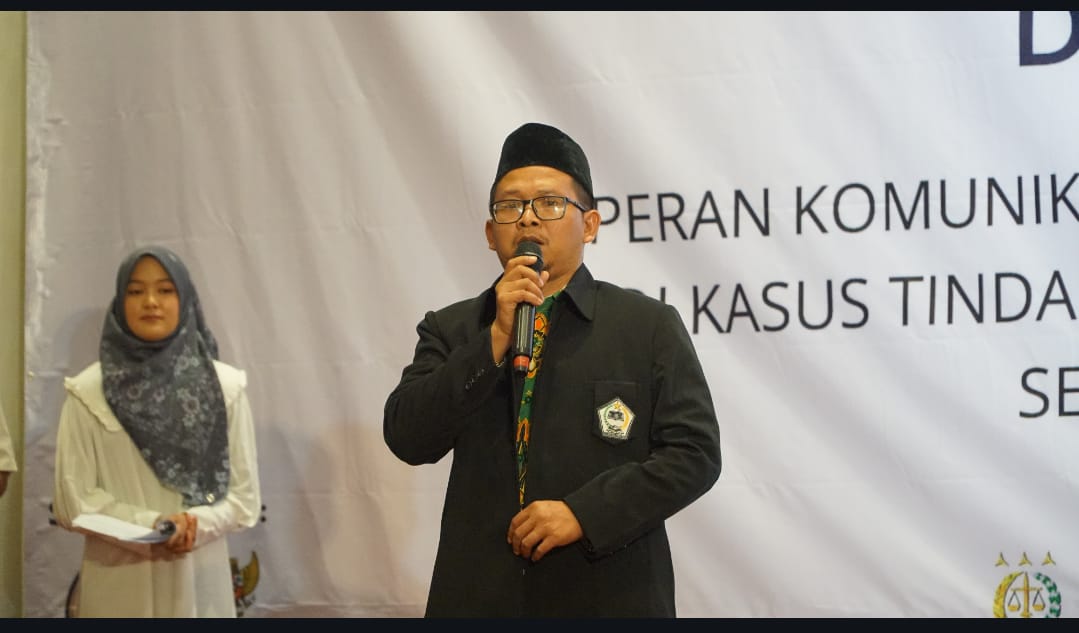 Ketua DPW FKDT Jabar Pimpin Doa Dalam Kegiatan Berbagi Kasih Bersama Yatim Piatu Dan Talkhsow