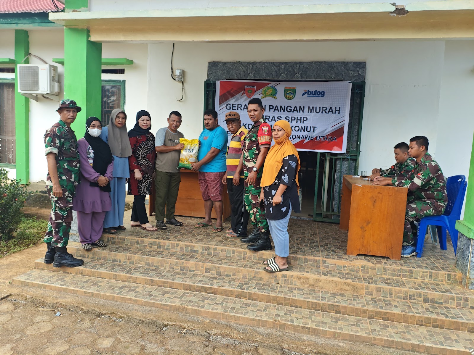 Kodim 1430/Konut Gelar Operasi Pasar Murah Bersama Bulog, Tekan Inflasi dan Bantu Warga