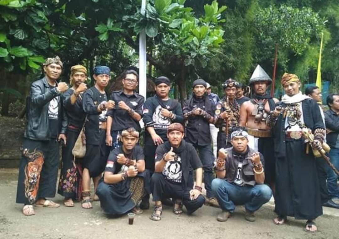 KOMONITAS KANG BAHAR NUSANTARA DPW KABUPATEN SUBANG MENJUNGJUNG TINGGI SENI DAN BUDAYA ADAT SUNDA