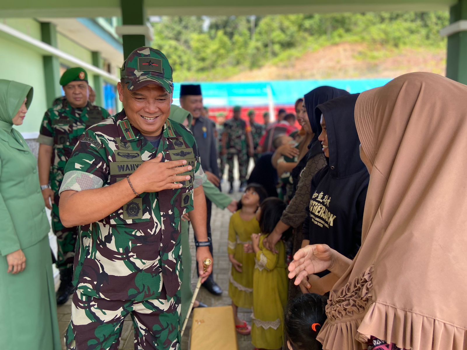 Kunjungan Kerja Brigjend TNI Raden Wahyu Sugiarto,S.IP.,M.Han ( Danrem 143/Ho ) Di Jajaran Kodim 1430/Konut
