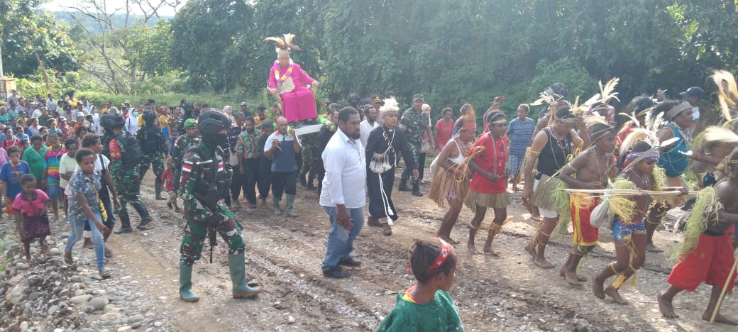 Kunjungan Uskup Agung Merauke Di Warkopo