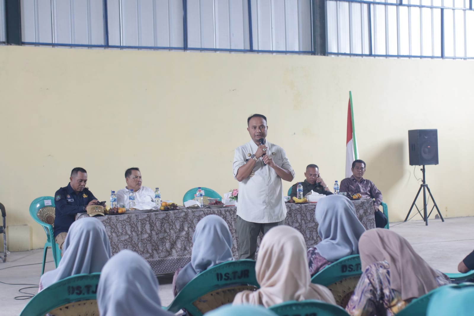 Kunjungi Desa Tanjungrasa, Pj. Bupati Subang : Pemilu itu untuk memilih kader - kader terbaik Bangsa