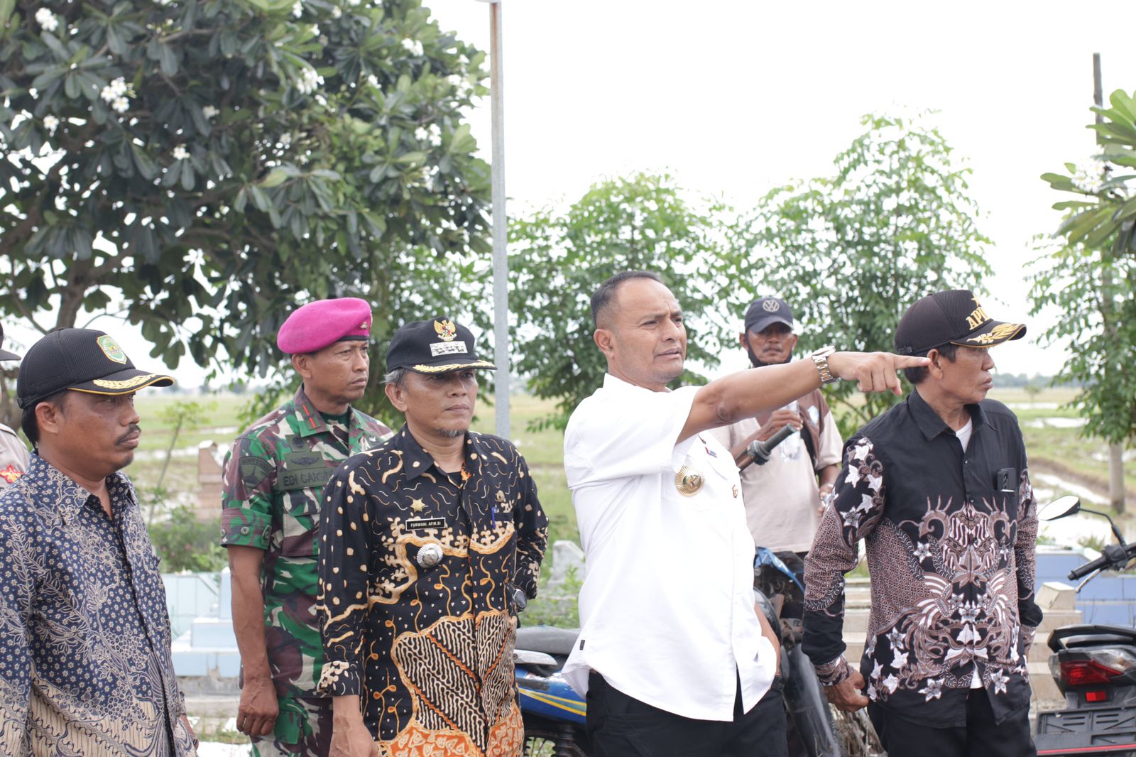Kunjungi Lokasi Banjir Cilamayahilir, Pj. Bupati Subang Himbau untuk Tetap Berhati-hati