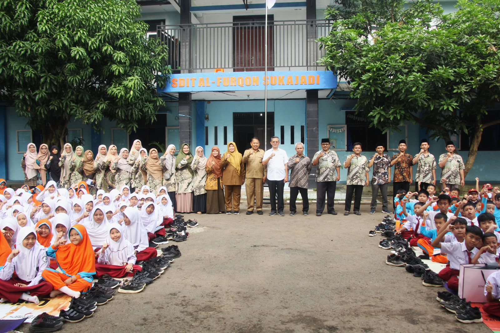 Kunjungi SD IT Al-Furqon, Pj. Bupati Subang kang Ade, Bagikan Kunci Kesuksesan dan Semangat Belajar