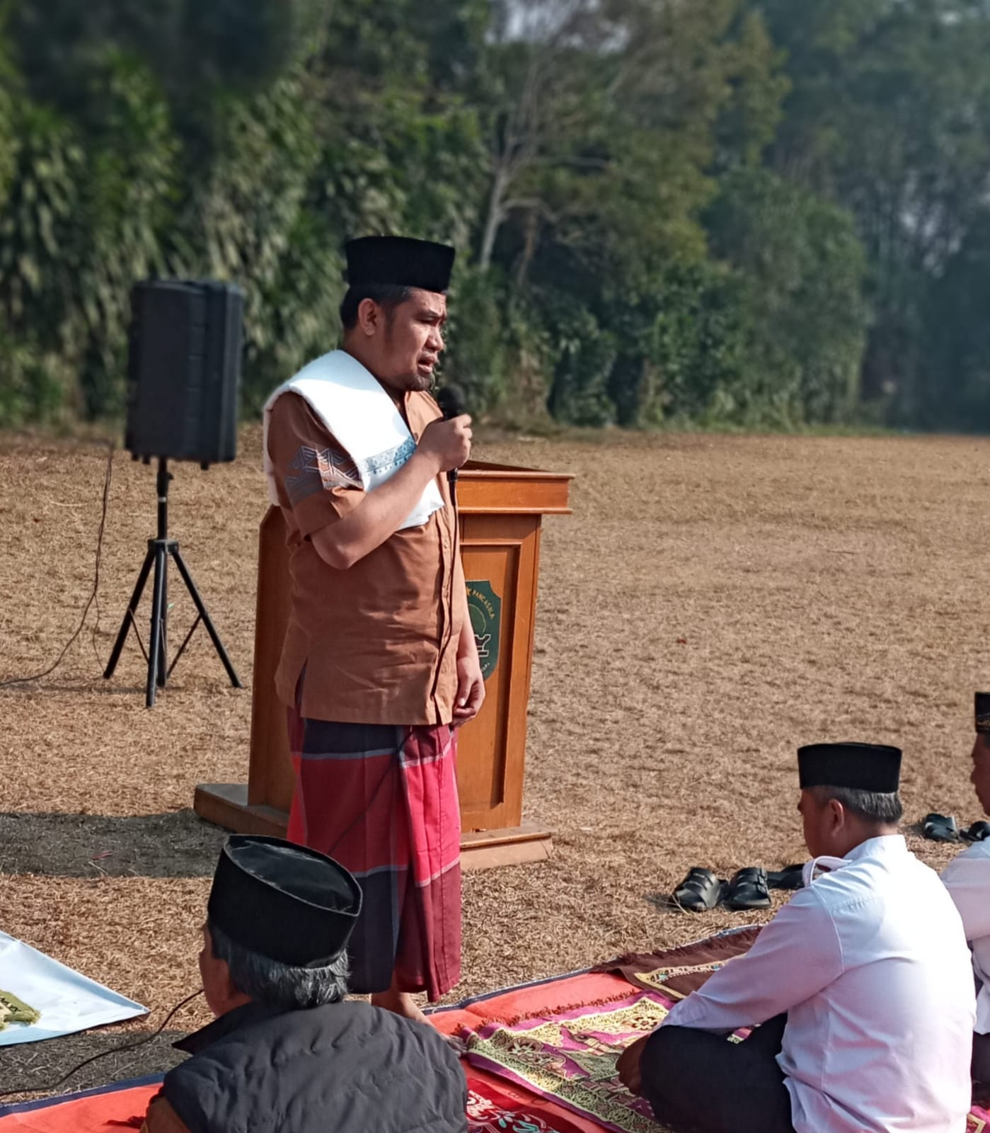 Laksanakan Salat Istisqa, Camat Cisalak: Mari Beristighfar dan Tingkatkan Amal Ibadah