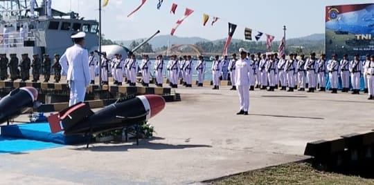 Lanal Kendari Gelar Upacara Peringati HUT TNI AL ke-79