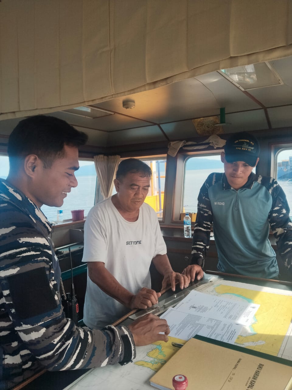 Lanal Kendari Pastikan Kepatuhan Administrasi TB. SM XI/TK.Dragon Sea, Tidak Di Temukan Unsur Pudana