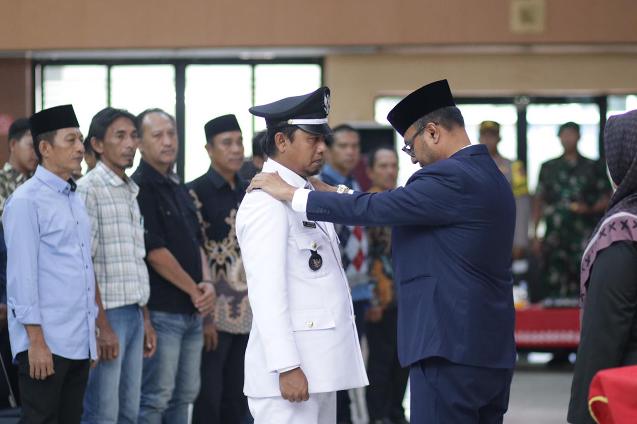 Lantik Kepala Desa Blanakan, Pj. Bupati Subang Harap Kepala Desa Dapat ‘Merangkul’ Semua Pihak demi Kemajuan Desa