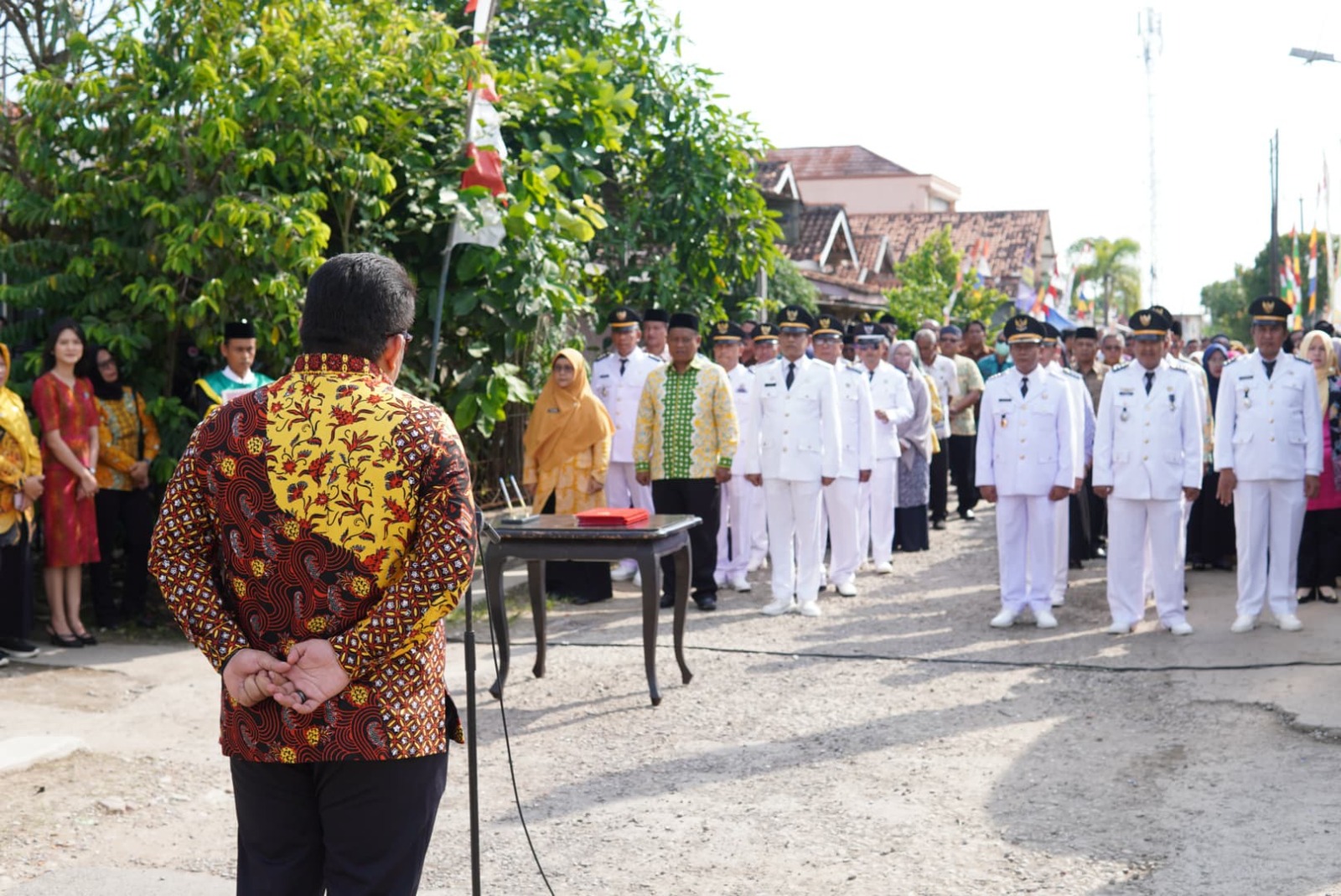 LANTIK PEJABAT DI JALAN RUSAK, KANG REY TEGASKAN: ASN ADALAH PELAYAN MASYARAKAT