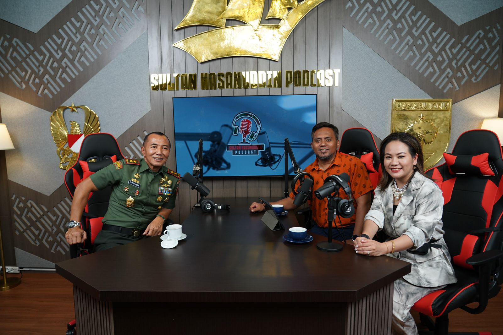 Launching Sultan Hasanuddin Podcast, Pangdam XIV/Hsn : Harapkan Berita/Informasi/Pesan Yang Disampaikan Mampu Berkontribusi Positif Dalam Meningkatkan Kecintaan Masyarakat Kepada TNI