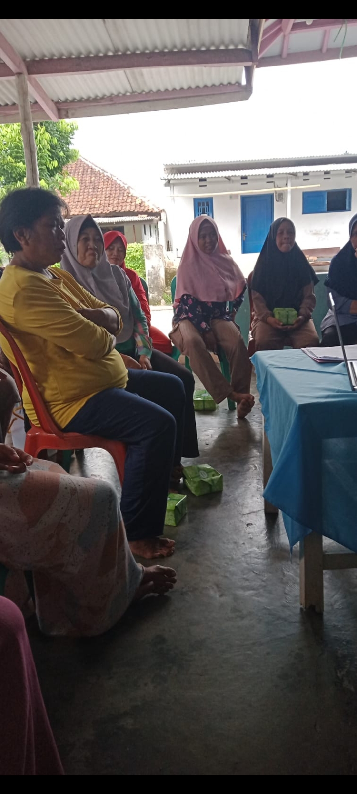 Lingkungan RW 01 Sukawarna dengan " Kampung KB Betah " ,Kelurahan Cigadung , Kecamatan Kabupaten Subang, Menggelar Sosialisasi Program Pemerintah