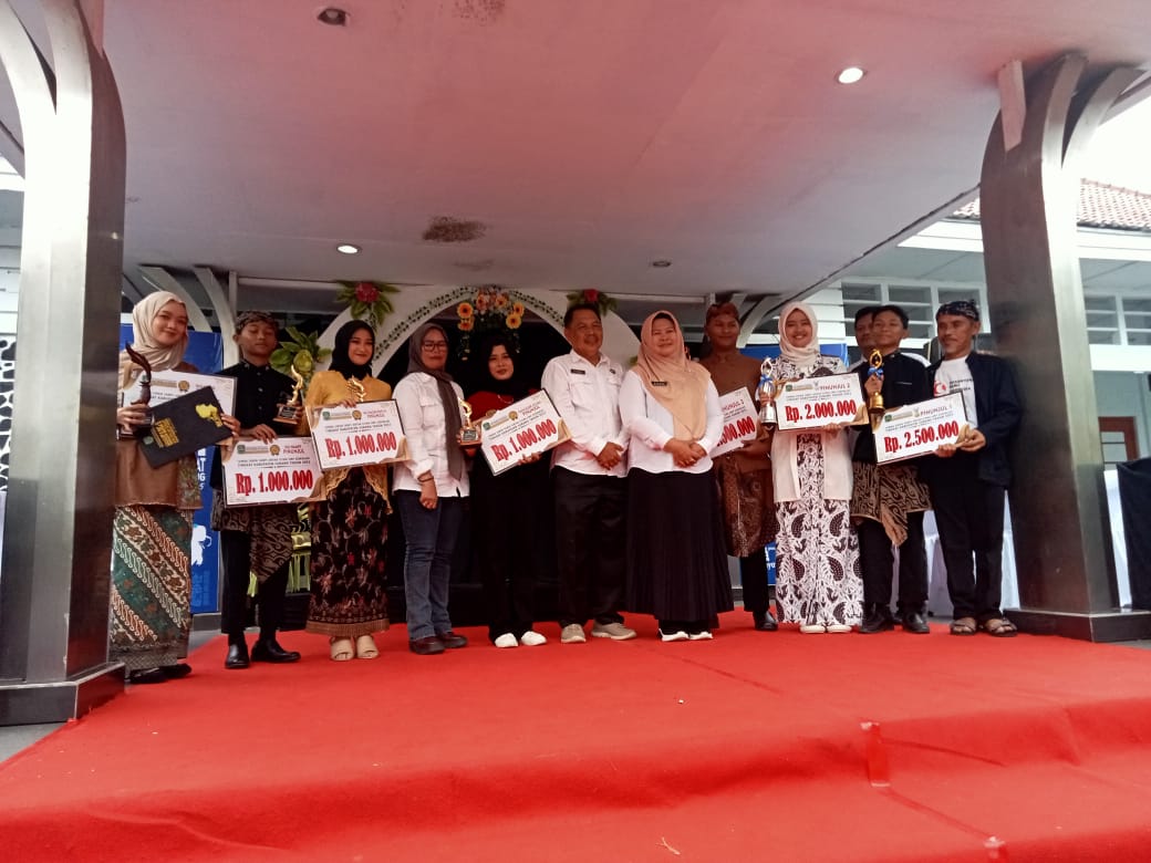 Lomba Pasanggiri Sérén Tampi Tingkat Kabupaten Subang