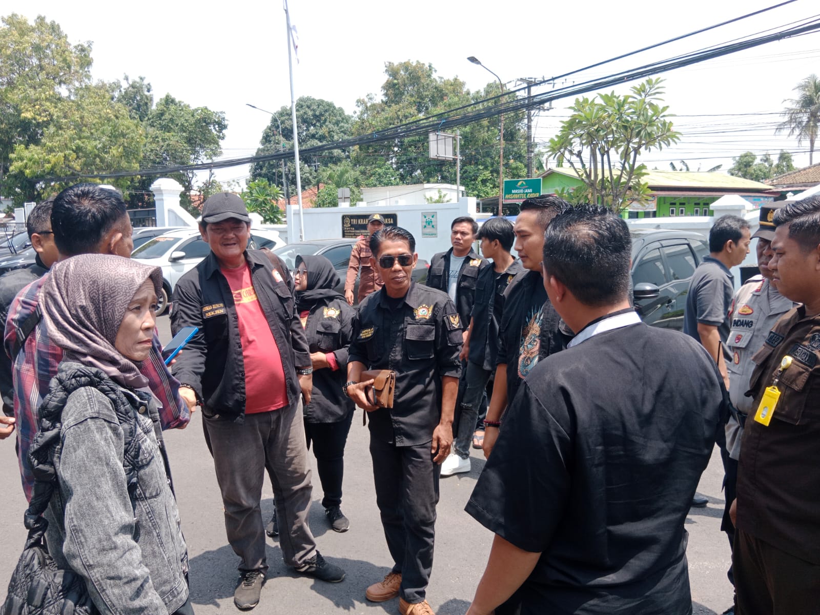 LSM Pender Kembali Mempertanyakan Lapdu 8 Desa Kecamatan Binong Kejaksaan Negeri Untuk Secepat Di Proses