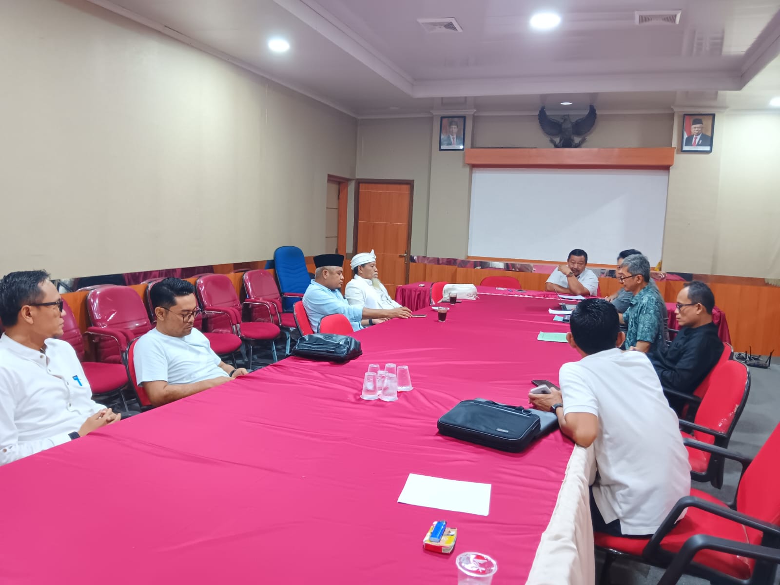 M.IRWAN YUSTIARTA S.H.,Telah Mengadakan Pertemuan Dengan Pihak DINAS PUPR Subang
