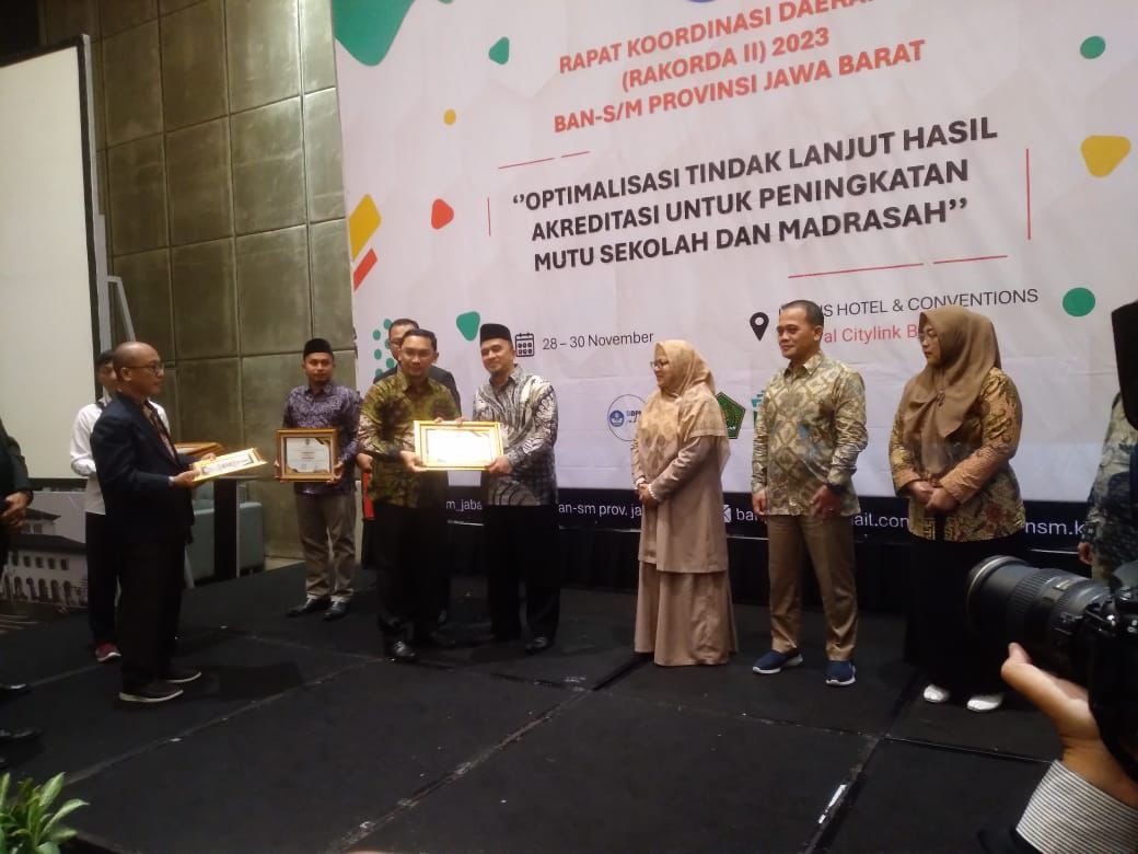 MA Darussalam Kasomalang Raih Nilai Tertinggi Akreditasi Se-Kabupaten Subang