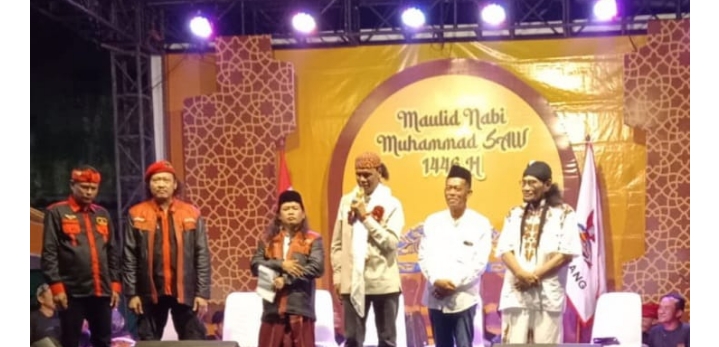 MALAM PERINGATAN MAULID NABI MUHAMAD SAW SEKALIGUS DEKLARASI DAN PENYERAHAN SK GRIB JAYA DPC SUBANG