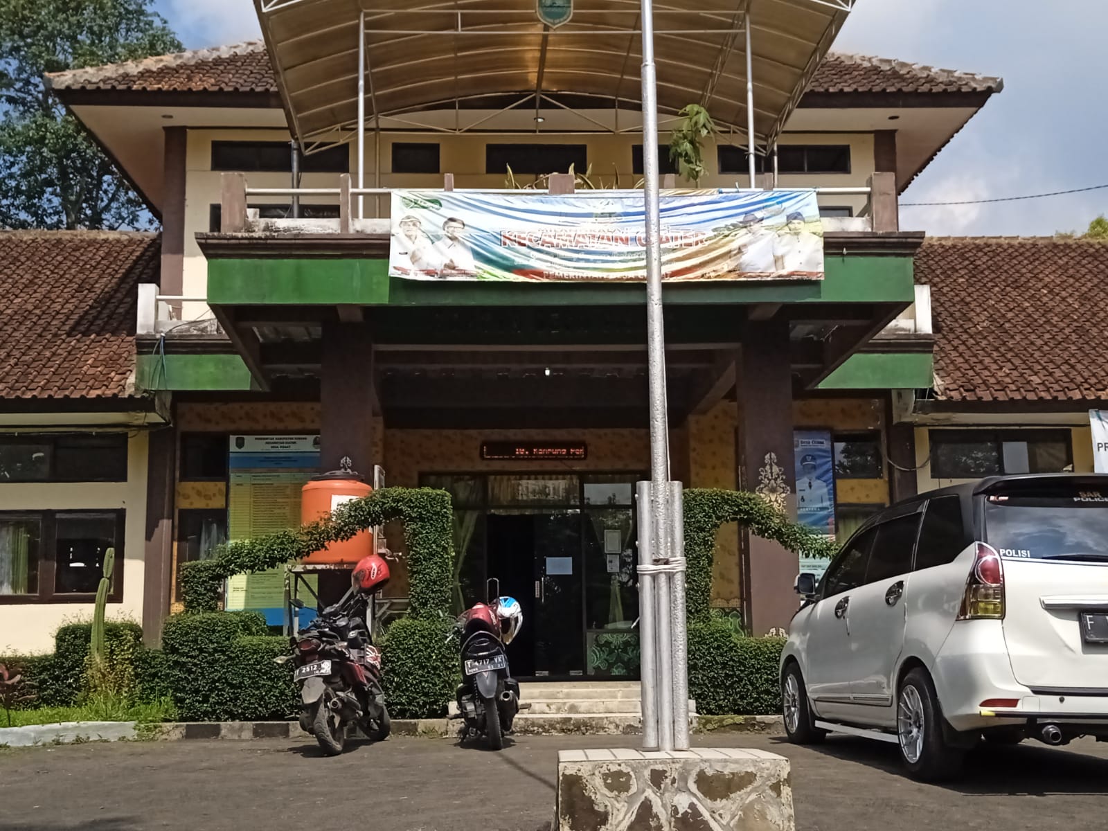 Mantap !! Hanya  Pemdes Cisaat Kecamatan Ciater Subang adanya alat pemadam api