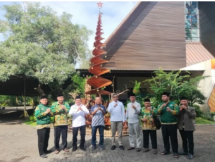 Memperingati Hari Amal Bakti Depag /Kemenag ke-79 Pengurus FKDT Subang Dan Kemenag Gelar Baksos