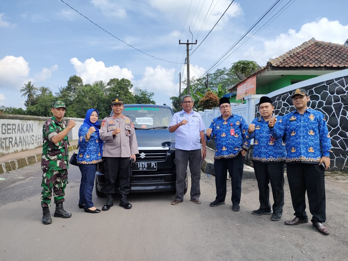 MUSPIKA Kecamatan Tanjungsiang Lepas Pemberangkatan  Desa Gandasoli Peduli Bencana Gempa Cianjur