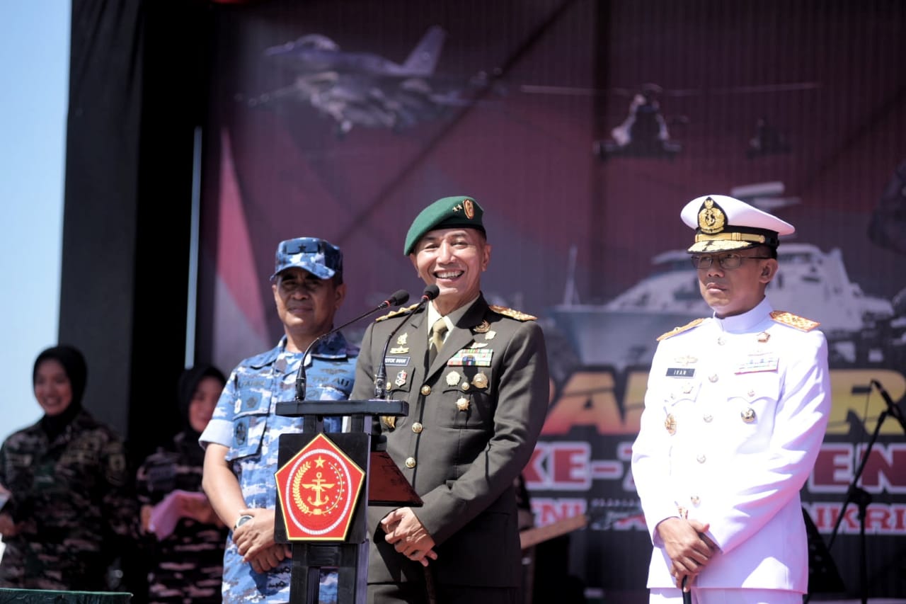 Pameran Alutsista TNI dan Gelar UMKM, Pangdam XIV/Hsn : Inginkan Bantu Krisis Pangan dan Berharap Masyarakat Lebih Dekat Serta Bangga dengan TNI