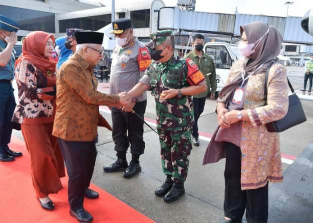 Pangdam I/BB Dampingi Wapres RI Tinjau Batamindo Green Farm dan Pengukuhan KDEKS