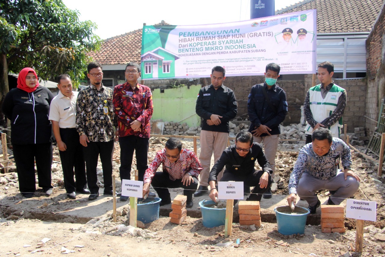 Peletakan Batu Pertama Pembangunan Rumah Siap Huni