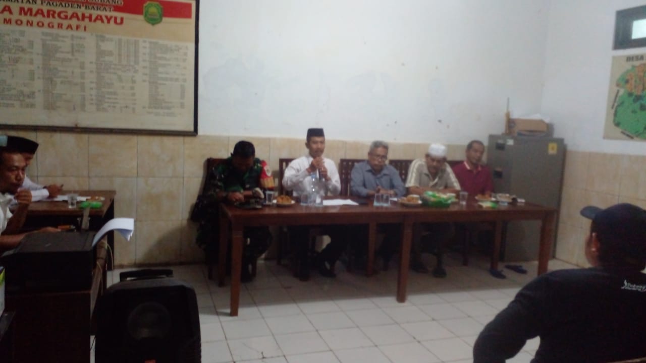 PEMDES  MARGAHAYU LAKSANAKAN  RAPAT MINGGON