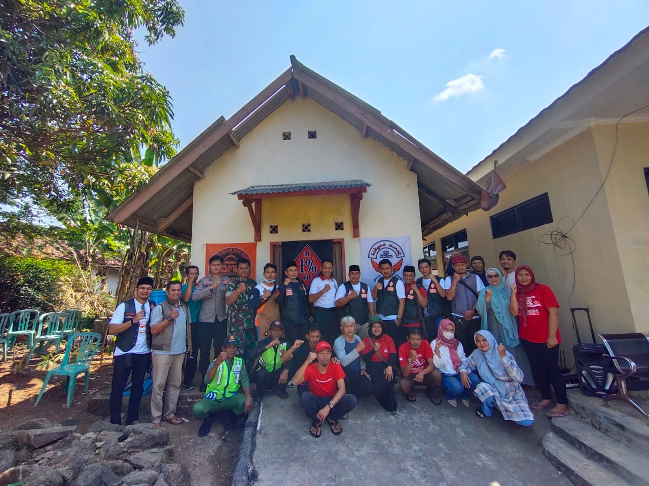Pemdes Margasari kerja sama dengan Tim Komunitas Baiker Subang adakan amal bakti sosial sunat masal