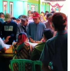 Pemdes Talagasari Kecamatan Serangpanjang Menyalurkan Bantuan Beras 10kg Kepada 820 ( KPM )