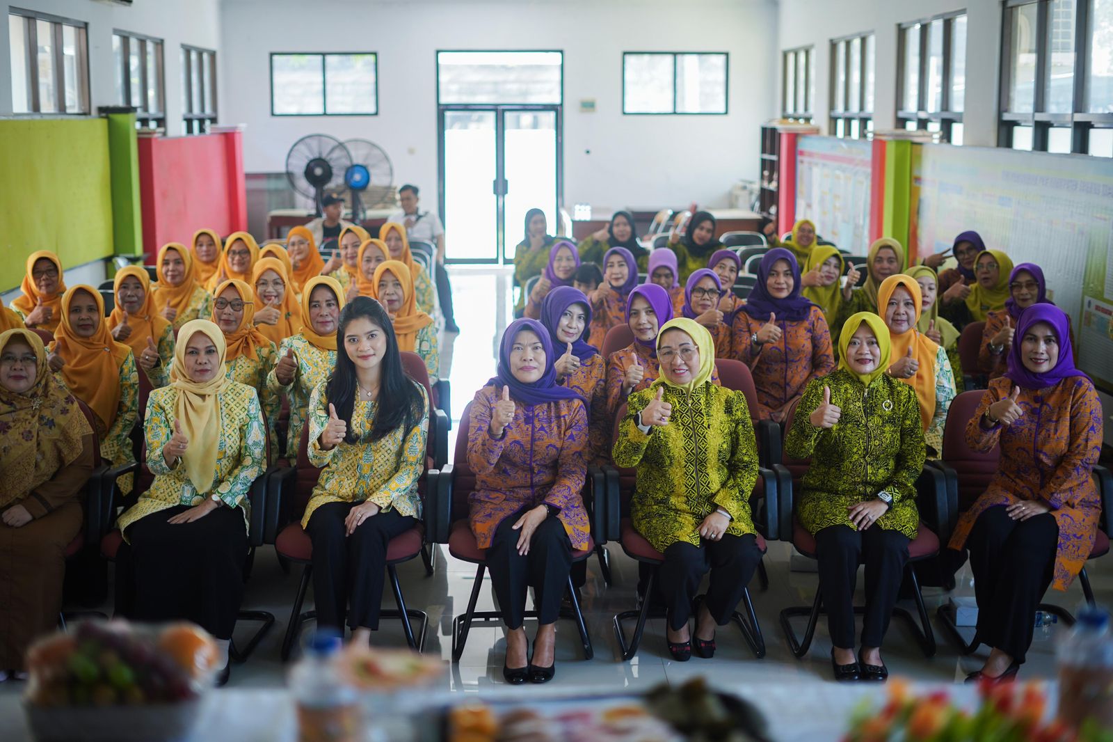 PENASIHAT DWP SUBANG TERIMA KUNJUNGAN KERJA DWP SERANG: KENALKAN BATIK GANASAN SEBAGAI IDENTITAS LOKAL