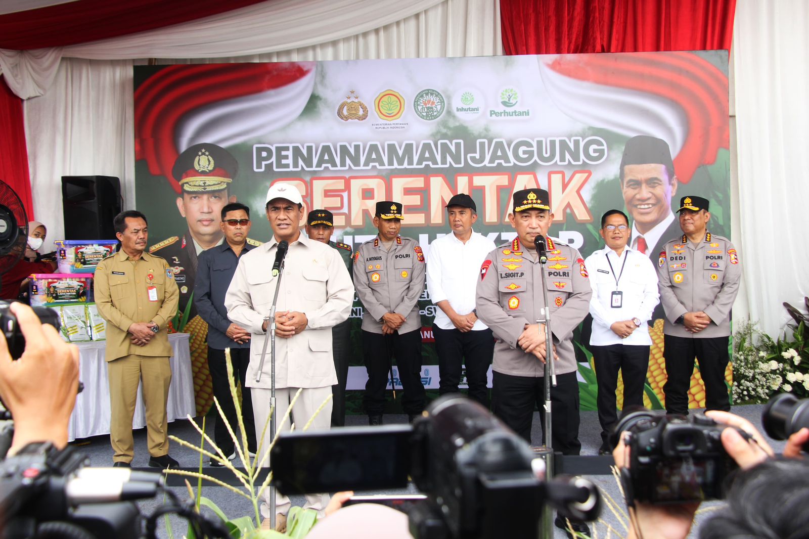 Penjabat Bupati Subang, Hadiri Gerakan Penanaman Jagung Serentak 1 Juta Hektare bersama Mentan dan Kapolri