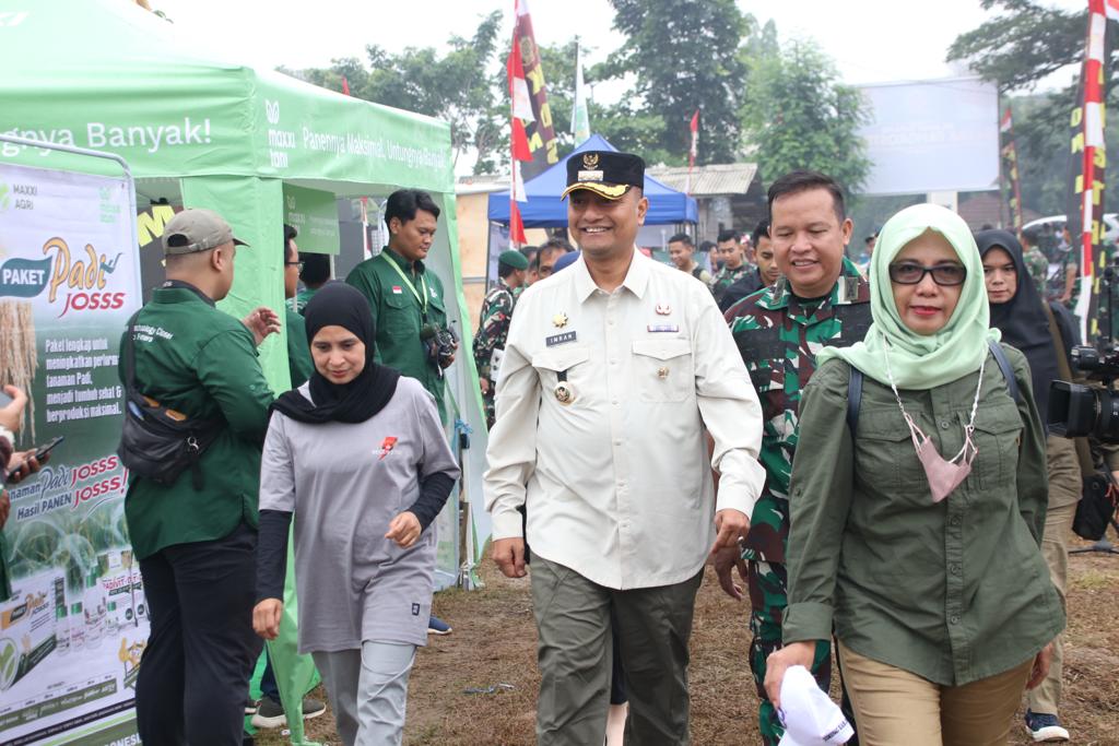 Penjabat Bupati Subang hadiri Gerakan Nasional Ketahanan Pangan Penanaman Padi