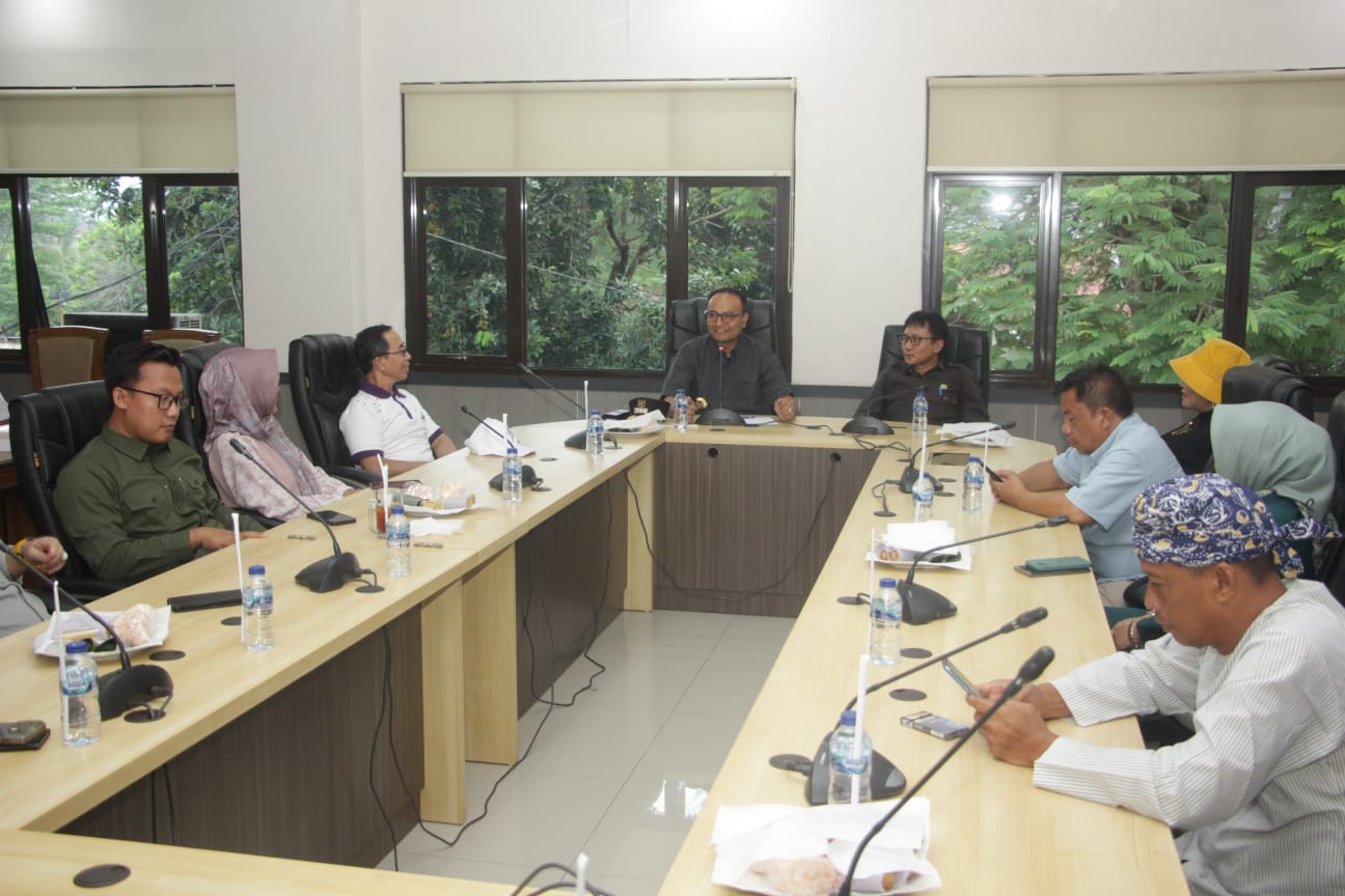 Penjabat Bupati Subang kunjungi Kantor DPRD " Ajak Saling Menjaga Kondusifitas "