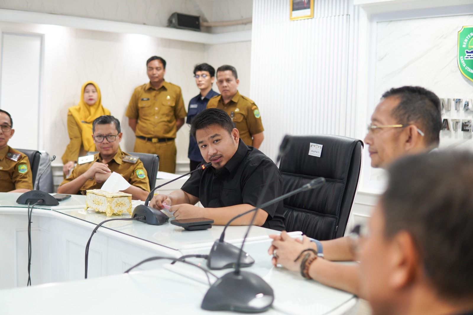 PERKUAT SINERGI FORKOPIMDA, BUPATI SUBANG TANDATANGANI MoU PEMANFAATAN VIDEOTRON UNTUK INFORMASI PUBLIK