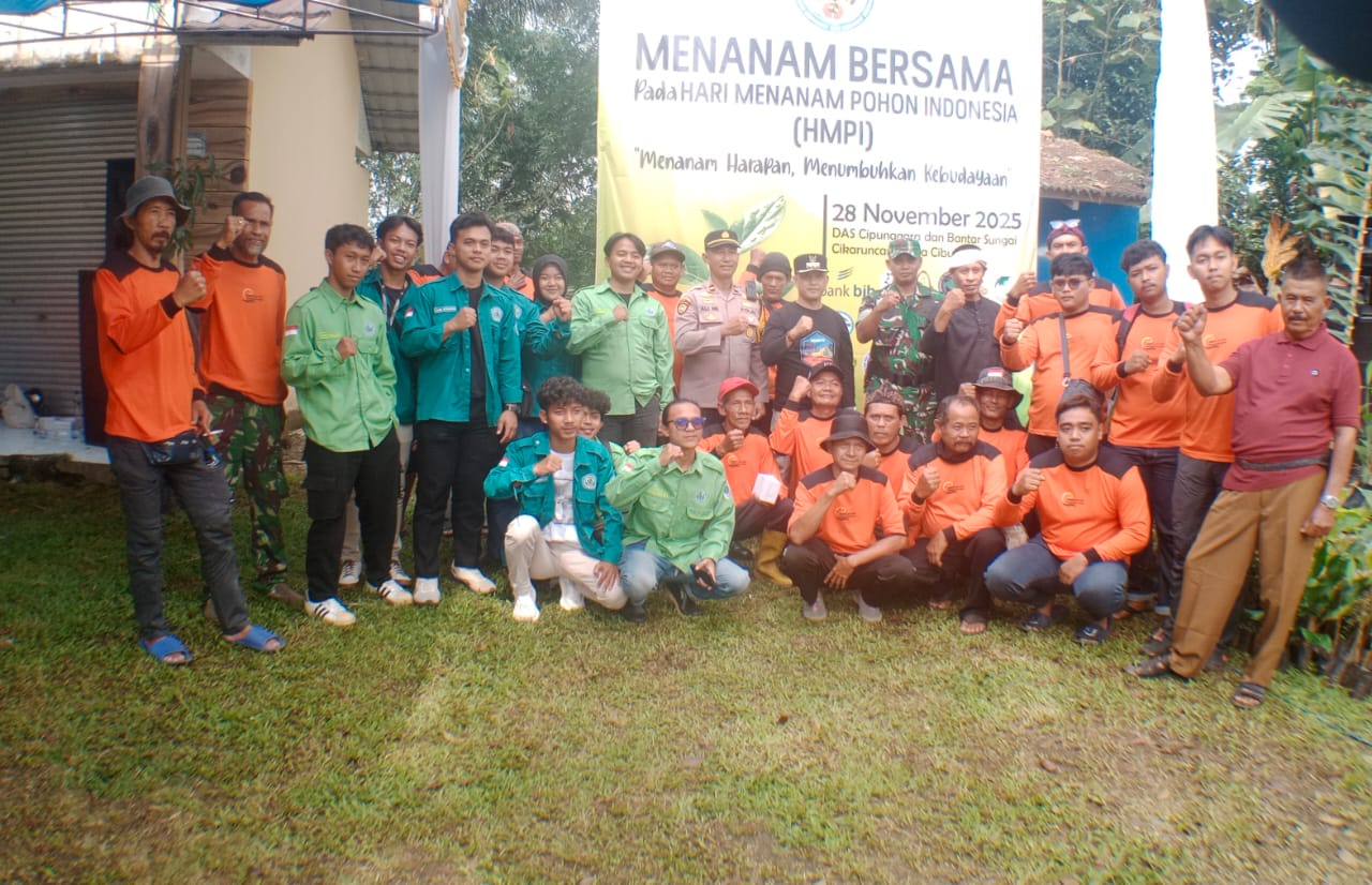 PERKUMPULAN MASYARAKAT SUNGAI LINTARMANIA MENANAM BERSAMA PADA HARI MENANAM POHON INDONESIA (HMPI)