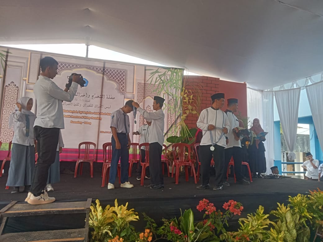 Pesantren Al -Wutsqo Panembong Kasomalang Gelar Perpisahan Siswa XII MA Dan SMK  Kelas IX MTS  Sederhana penuh Makna