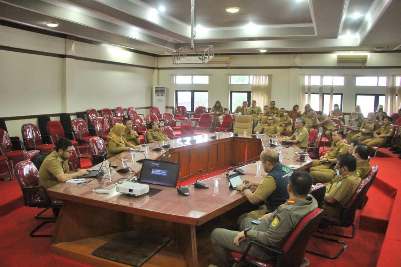 Pimpin Briefing Staf Pemda Subang, Sekda Subang soroti peresmian Alun-alun, rekomendasi kenaikan upah, dan pelaksanaan pilkades