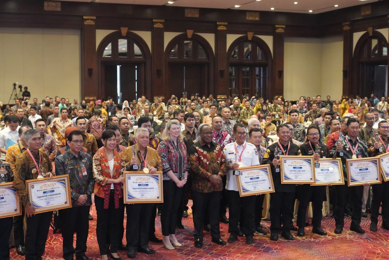Pj. Bupati Subang Hadiri SPM Award 2024