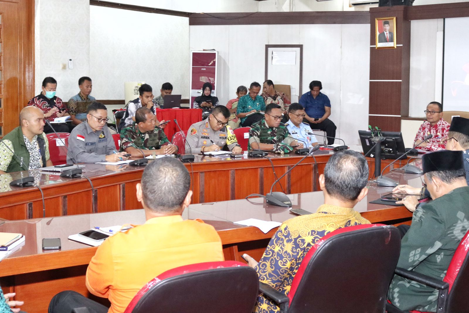 Pj. Bupati Subang Himbau Jaga Stabilitas Pangan, Kondusifitas Menjelang Idul Fitri 1445H Dan Pencegahan DBD Di Kabupaten Subang