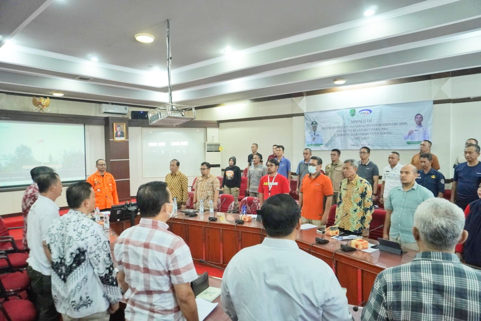 Pj. Bupati Subang membuka Agenda Sosialisasi SPIP dan MRI yang diselenggarakan oleh Inspektorat Daerah Kab. Subang tahun 2024