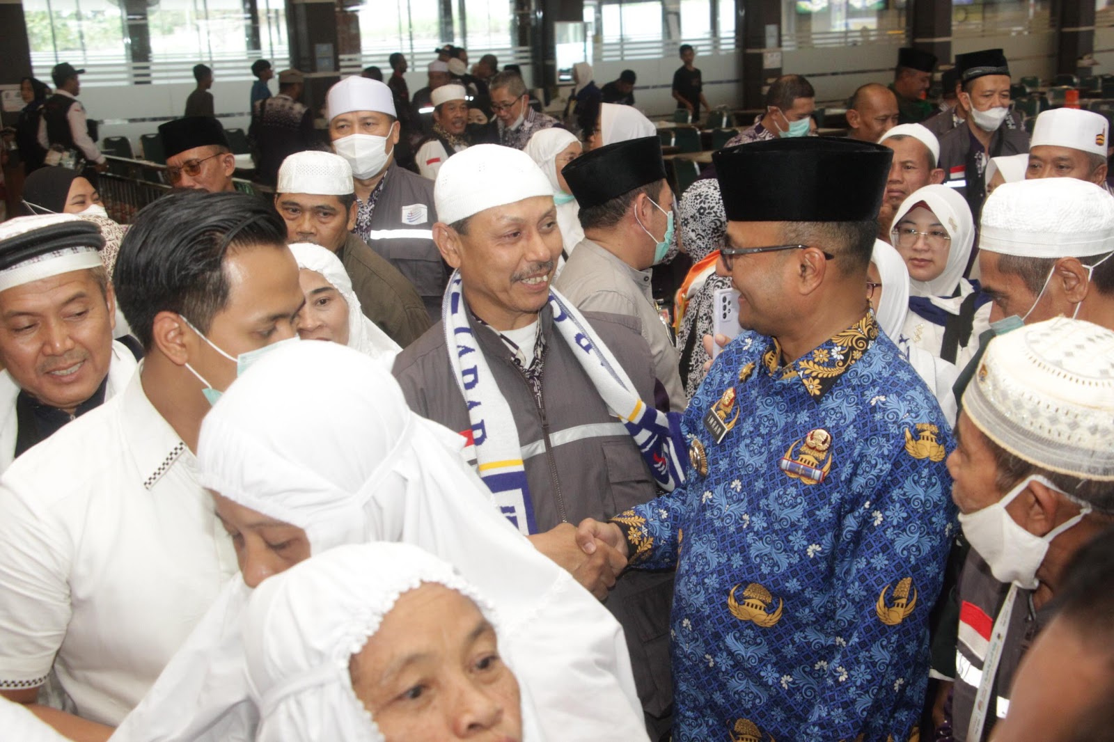 Pj. Bupati Subang Sambut Kepulangan Jamaah Haji Kloter 24 Asal Kabupaten Subang