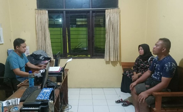 Polisi Amankan Pria Pemesan Miras Ciu Dari Bali, yang Dikirim Melalui Jasa Ekspedisi