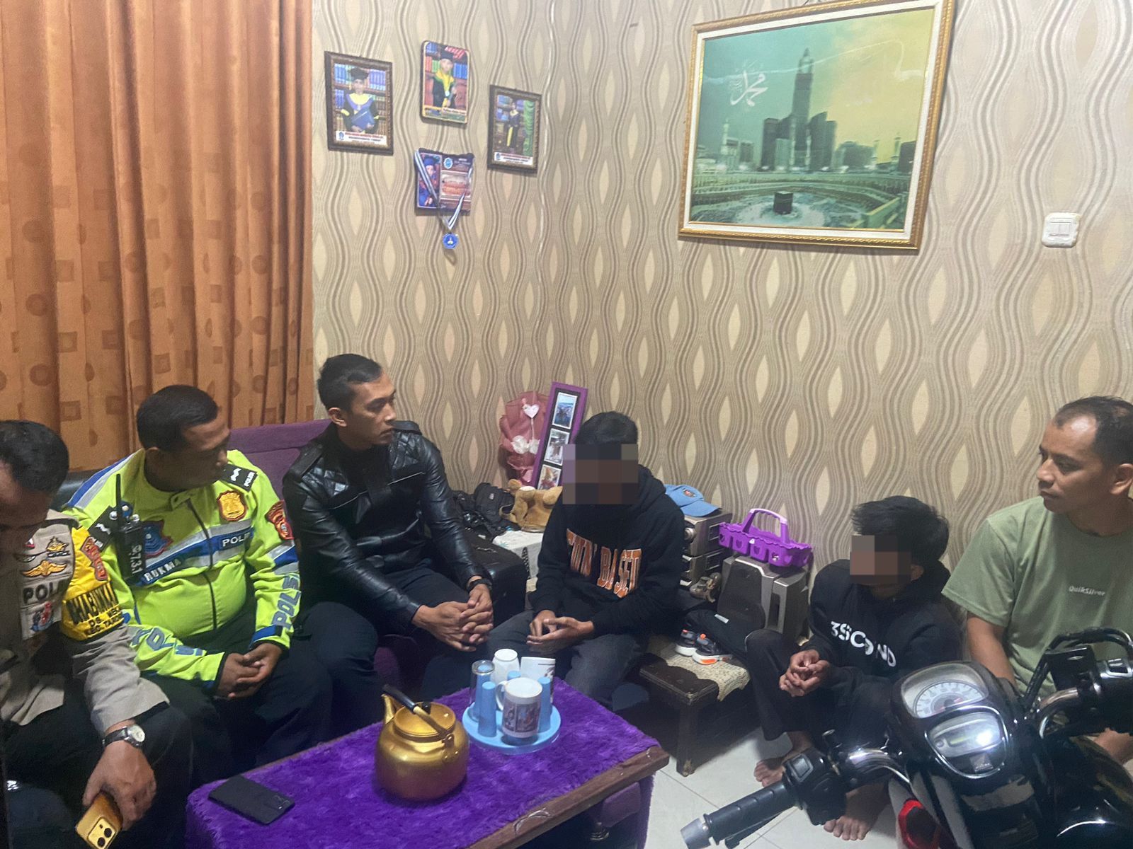 Polisi  Lakukan Pembinaan Kepada 2 Remaja Ugal-Ugalan