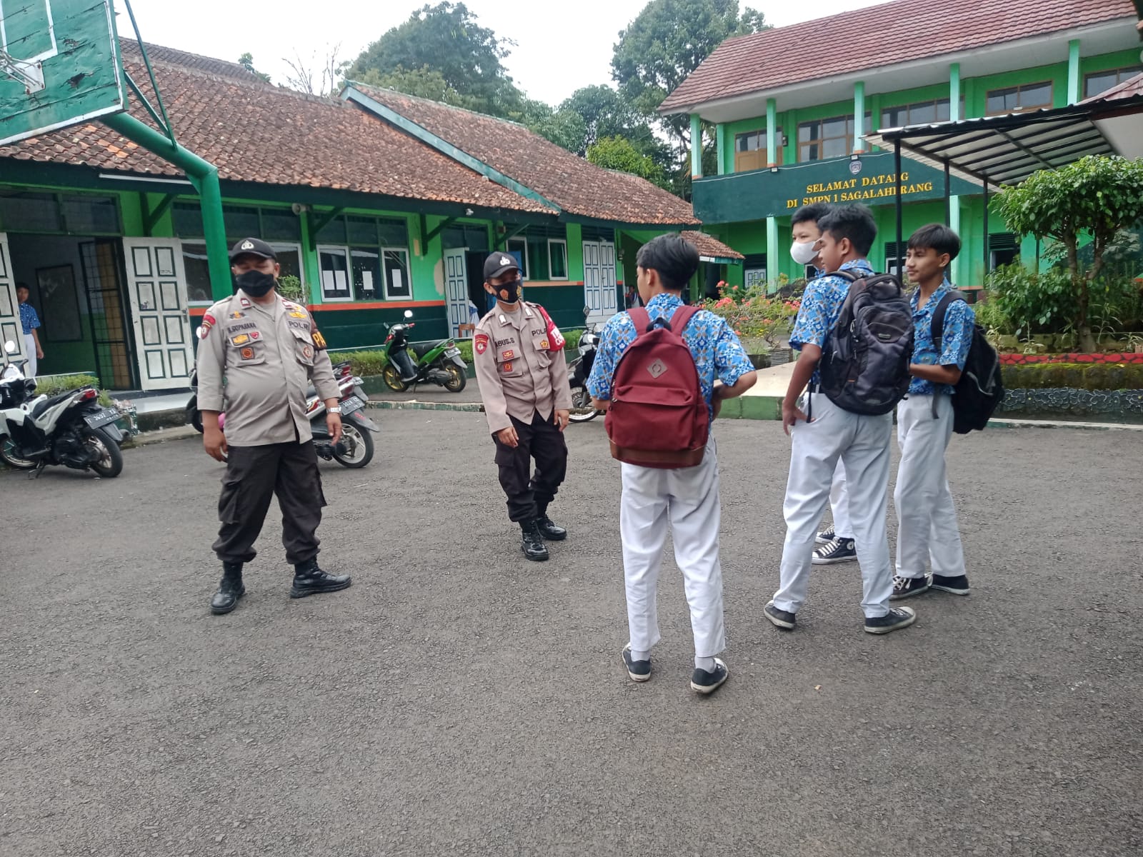 Polsek Sagalaherang Laksanakan Patroli Sambang Dan Prokes