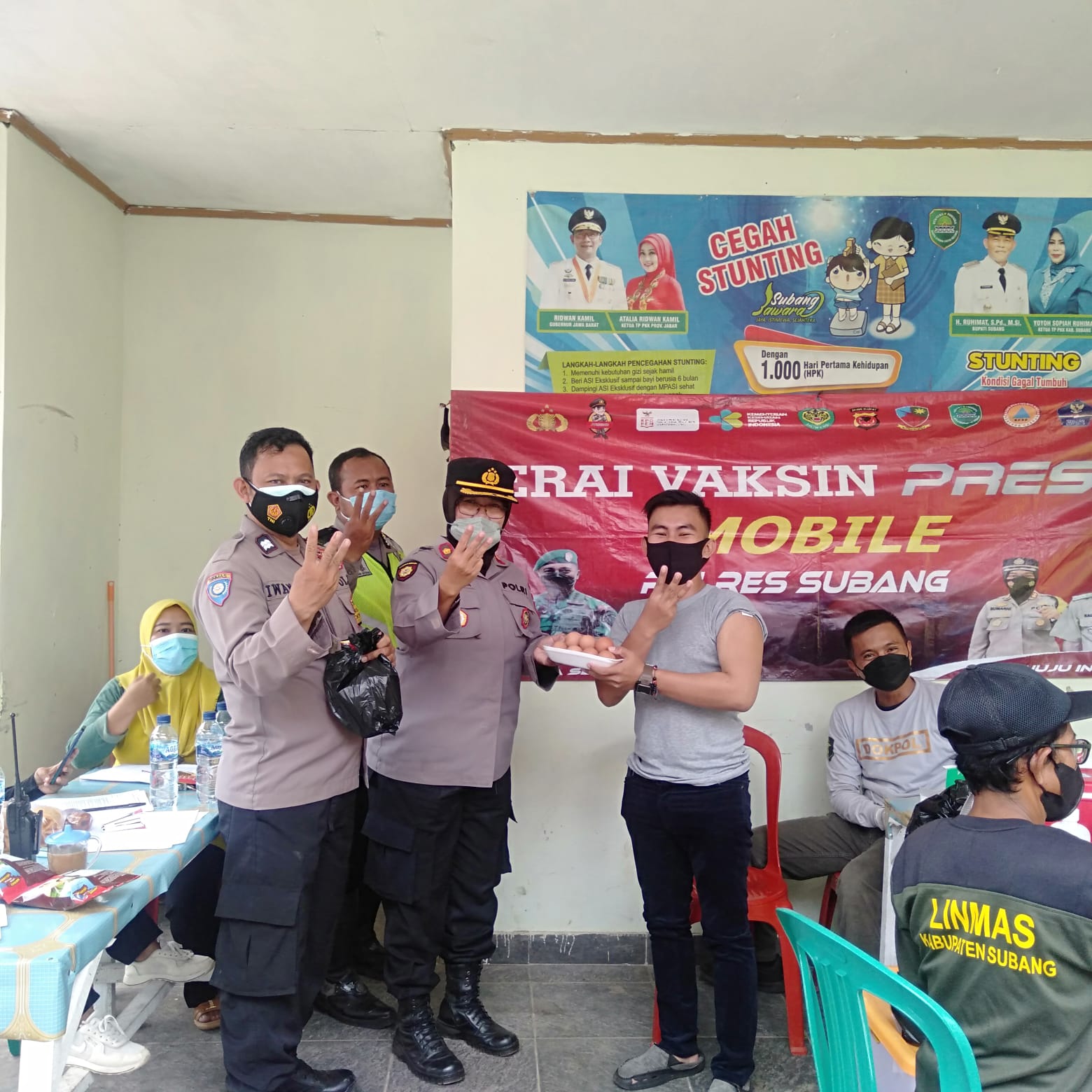 Polsek Subang Kota Gencarkan Vaksinasi Door To Door